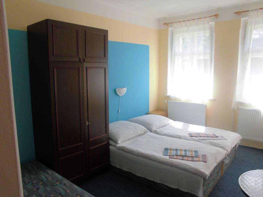 Penzion Laguna Kunratice  Zimmer foto